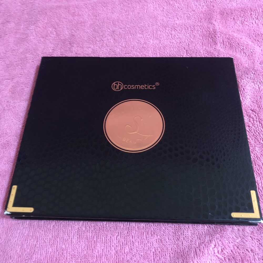 BH Cosmetics Sylvia Gani 22 Color Palette